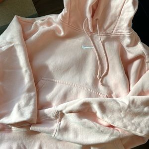 Women’s XS Nike hoodie